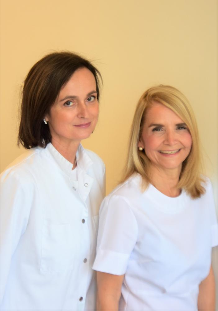 Dr. med. Petra Rindova und Praxisassistentin Marina Noirjean